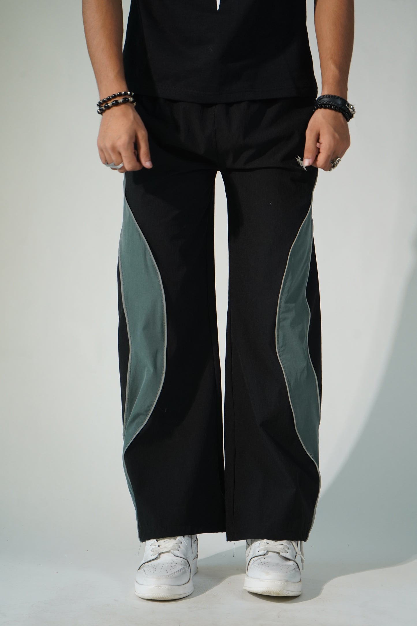 green layred baggy trackpants