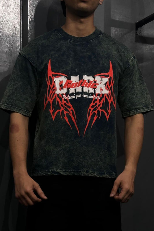 DARK GOTHIC PRINT T-SHIRT