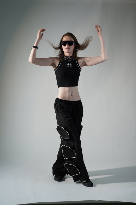 black obstruct bottom